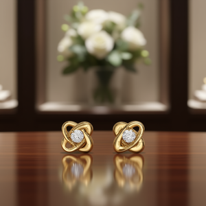 Orecchini a Perno Geometrici Jaires Placcati in Oro 18K con Diamanti Rotondi Incastonati, Gioielli Classici da Donna per Fidanzamento - Product Image 2