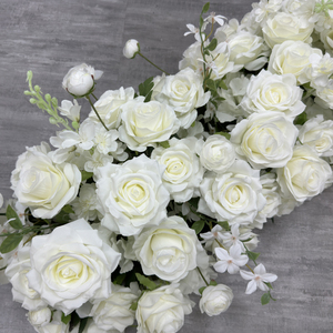 Vente en gros de fleurs artificielles de haute qualité, chemins de table en roses blanches, décoration de mariage, décoration de la rue de cérémonie, Saint-Valentin - Product Image 4
