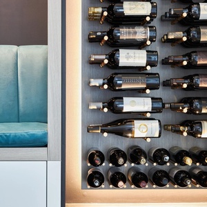 Estante de Vino de Acero Inoxidable de Primera Calidad, Montado en la Pared, con Soporte para Botellas Colgante, Tamaño Personalizado, Almacenamiento para Bodega o Bar en Casa - Product Image 5