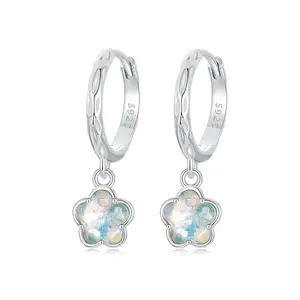 Ice flower small flower earrings for women, gentle and sweet girly s925 sterling silver flower earrings