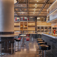 Vitrine de boulangerie moderne - Bois et acrylique avec éclairage LED, alliant style industriel et rustique. Boulangeries et Cafés Artisanaux de Qualité Supérieure Fabriqués en Usine