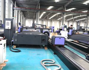 Machine de découpe laser fibre intégrée 1500W 3000W 6000W pour plaques et tubes, avec fonction rotative pour la découpe de tôles et tubes métalliques, modèles 1530 2040, découpe laser CNC aluminium - Product Image 5