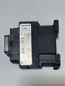 คอนแทคเตอร์แม่เหล็ก TeSys D รุ่น LC1D09M7C ของแท้ 100% จาก Schneider 9 3P 4kW 220VAC 50/60Hz สำหรับควบคุมมอเตอร์ คอยล์ 1NO+1NC - Product Image 1