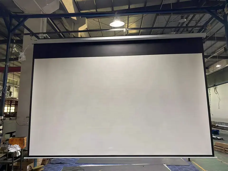 Grand écran de projection électrique de haute qualité de 200 pouces/écran de projecteur motorisé avec télécommande