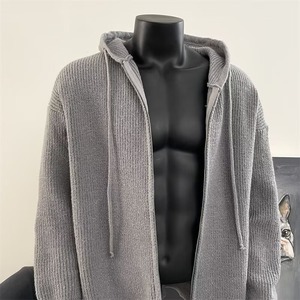 Gilet en tricot à capuche ample de style américain, simple, long, épais, à la mode, couleur unie - Product Image 2
