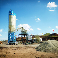 Mélangeur de béton à grande échelle en vente Centrale à béton fixe avec composants de base-Roulement PLC de boîte de vitesses de moteur