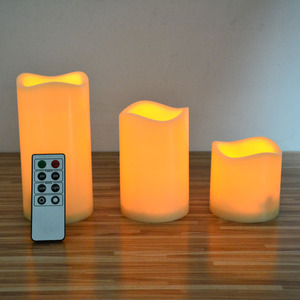 Venta al por mayor <span class=keywords><strong>de</strong></span> fábrica en China: Diferentes velas LED sin mecha para exteriores, juego <span class=keywords><strong>de</strong></span> velas LED tipo pilar con efecto <span class=keywords><strong>de</strong></span> movimiento para fiestas - Product Image 1