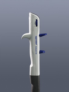 <span class=keywords><strong>Eppendorf</strong></span> Multipette M4 <span class=keywords><strong>Pipette</strong></span> multidistribution manuelle 4982000012 avec embouts - Product Image 2