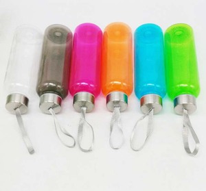 Bouteille d'eau portable en plastique colorée transparente à prix promotionnel - Product Image 4