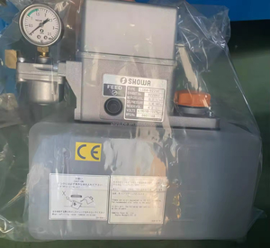 Pompe à huile électrique d'origine SHOWA LCB4-9220E 100-110V 0,1L/min 1,4MPa 4,2L système de lubrification pour applications d'usinage - Product Image 3