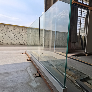 Prix d'usine Garde-corps en verre pour balcon, avec base en U pour extérieur, pour projets de villas, appartements, hôtels, bureaux et bâtiments - Product Image 1