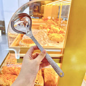 Wholesale Creative Thickened Mini Stir Fry Spatula Hammered Texture Long <b>Handle</b> 304 Stainless Steel Strainer Utensil - Product Image 3