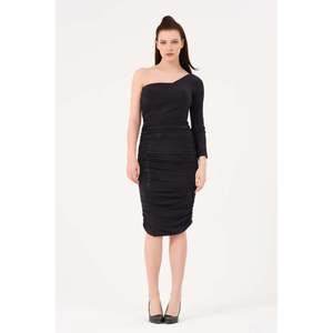 Chemise à manches longues décontractée noire pour femme DANS, coupe classique et motif uni, disponible en tailles 38-42 pour tous les jours - Product Image 1