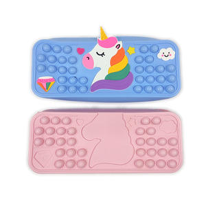 Estuche de Lápices de Silicona de Gran Capacidad con Diseño de Unicornio, Creativo, para Estudiantes de Primaria, Modelo ABI - Product Image 4