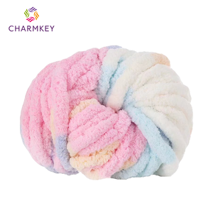 Vente en gros de fil tissé à la main de 2cm d'Islande chenille ligne de bricolage fil doux extra épais pour coussin - Product Image 3