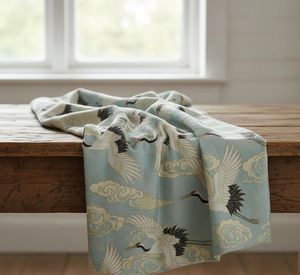 Tela Decorativa Estampada con Grullas Japonesas y Nubes, por Metro, Textil Premium de Inspiración Tradicional para Muebles - Product Image 5