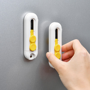 Couteau magnétique Chunzao pour livraison express, lame en acier inoxydable de 12,3 cm, ouvre-boîte portable pour travaux manuels, découpe de papier et courrier - Product Image 2