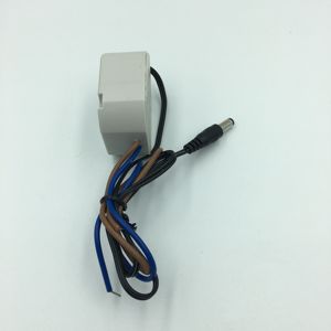מצב פרטי קטן גודל חיצוני עמיד למים 12v 1a ac dc כוח מתאם 12w מיתוג אספקת חשמל - Product Image 4