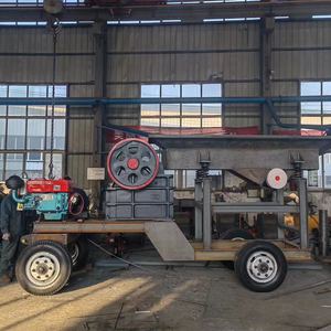 Ligne de production mobile de concasseur à mâchoires à haut rendement 20 T/h, très vendue, avec moteur AC pour le concassage du marbre et du granit - Product Image 3