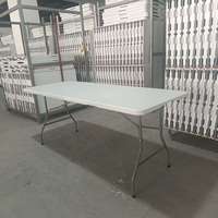 Table de pique-nique rectangulaire pliante en plastique HDPE blanc, moderne, écologique, populaire pour événements intérieurs et extérieurs, mariages - Grande Vente