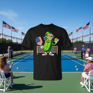 Camiseta Patriótica del 4 de Julio con diseño de Pickle Playing Pickleball Paddle - Product Image 3