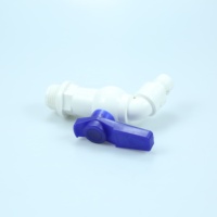 PVC blanc robinet de jardin machine à laver santé robinets d'eau en plastique bibcock raccords de tuyauterie robinet d'eau robinet bleu vanne d'angle