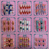 Kit de Nail Art DIY 100% Fait Main – 10 Faux Ongles Acryliques à Presser, Designs Variés pour Doigts, Sélection Aléatoire