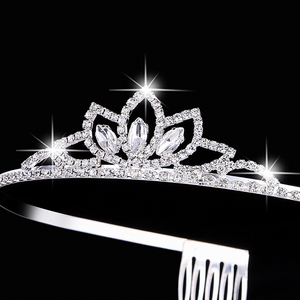 LUOYAN Coroncina con Strass Regolabile per Feste, Tiara con Diamanti, Fascia per Capelli per Bambine Principesse - Product Image 5
