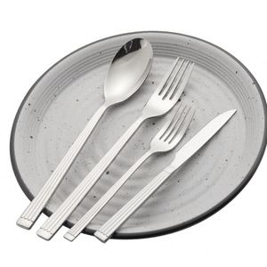 Ensemble d'ustensiles de cuisine modernes en acier inoxydable, batterie de cuisine argentée - Product Image 3