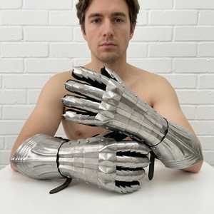 Gants de chevalier médiévaux en acier inoxydable, plaqués argent, style antique, armure de bras, objet de collection, artisanat d'art - Product Image 1