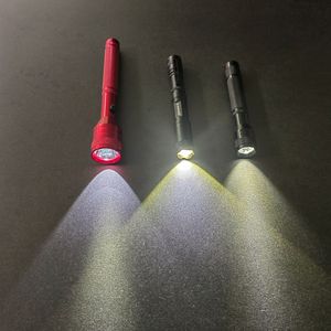 Linterna LED con batería AA, aleación de aluminio, alta potencia, para senderismo, camping, uso diario - Product Image 1