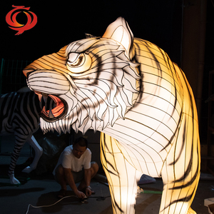 โคมไฟไหมจีนซีกงรูปสัตว์สำหรับเทศกาลดีวาลี รอมฎอน วันวาเลนไทน์ และวันรับปริญญา - ไฟ LED กันน้ำ ขายตรงจากโรงงาน - Product Image 2