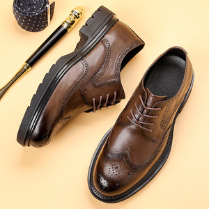 New Genuine Leather Pointed Business Formal Men's <b>Shoes</b> Engraved <b>Decorations</b> Anti-slip Wedding-style British Thick-soled Trendy - Product Image 5