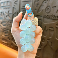 Creatieve Acryl Ananas Druivenbos Sleutelhanger Virale Telefoonhanger Exquise Tas Charm Groothandel Accessoire Fruit