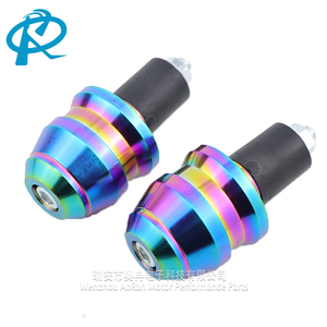 Enchufe de manillar de motocicleta de aleación de aluminio colorido bloque de equilibrio resistente a caídas para enchufe de manillar Universal - Product Image 6