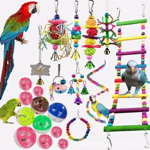El yapımı doğal sağlıklı 6-Piece kuş papağan oyuncak asılı ahşap renkli çiğneme kuş kafesi papağan için Parrot Bell ile salıncak - Product Image 2