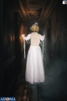 AROMA 63" Squelette de mariée animatronique Halloween avec yeux clignotants, son et bras mobiles pour maison hantée et fête cosplay