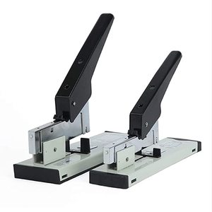 Engrapadora Manual de Plástico Gris Plateado, Resistente, Capacidad para 100 Hojas, Profundidad de Engrapado de 60 mm, Modelo 8100, Tamaño <span class=keywords><strong>Normal</strong></span> para Oficina - Product Image 1