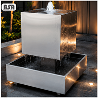 Fontaine carrée extérieure en acier inoxydable BSA 304/316L, design géométrique moderne, pour aménagement paysager de jardin