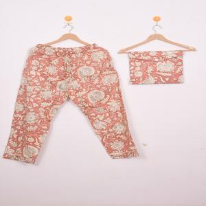 Conjunto de Pijama Floral Estampado a Mano de Alta Calidad - Ropa de Dormir de Algodón, Ropa de Dormir y de Estar por Casa de Verano Estilo Bohemio para Mujer, Regalo - Product Image 3