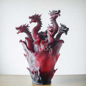 Vase de style dragon en cristal sculpté à la main - Product Image 4