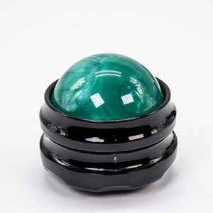 Balle de massage OEM rotative à 360 degrés pour soulager la douleur au bras par thérapie par le froid avec <span class=keywords><strong>sel</strong></span> d'Epsom (5,4x5,4x6cm) - Product Image 1