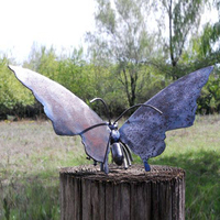 Décoration extérieure de prairie de jardin personnalisée grande taille en acier inoxydable métal aile de papillon sculpture de banc