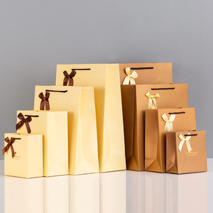 Bolsa de Regalo Estilo Coreano con Lazo y Asa de Cuerda con Estampado Dorado/Plateado para Empaque de Joyería y Ropa - Product Image 2