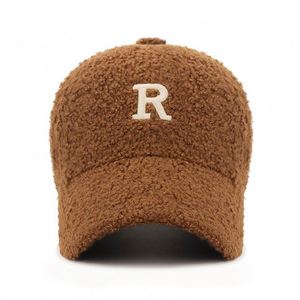 Gorro de Béisbol de Invierno Cálido y Versátil para Mujer, con Letra R Bordada, de Lana Sintética de Cordero, Estilo Hip-Hop, para Otoño y Uso Casual al Aire Libre - Product Image 3