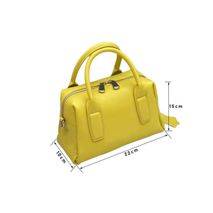 Fashionable <b>Leather</b> Handbag High-end Top Layer Cowhide <b>Small</b> Square <b>Bag</b> Simple Commuting <b>Shoulder</b> <b>Bag</b> Versatile Cross Body <b>Bag</b> - Product Image 6