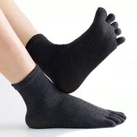 Chaussettes mi-mollet sans couture à cinq doigts pour hommes, toutes saisons, anti-transpiration, respirantes, sportives, anti-odeurs, idéales pour l'été