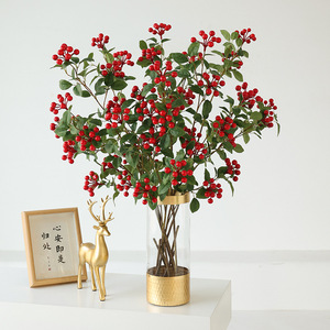 Plante artificielle de fruit de la fortune avec baies rouges et feuilles vertes pour la décoration intérieure, accessoires de mariage du Nouvel An chinois, en plastique et soie - Product Image 4