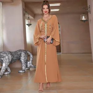 Latest designs new fashion islamic Muslim Khaki Hand-work Diamond Middle East Travel Sleeve Dress hot style abaya women