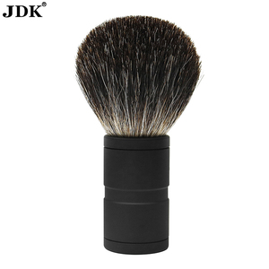 Pinceau à raser <span class=keywords><strong>de</strong></span> luxe en aluminium pour un <span class=keywords><strong>rasage</strong></span> humide haut <span class=keywords><strong>de</strong></span> gamme - Product Image 2